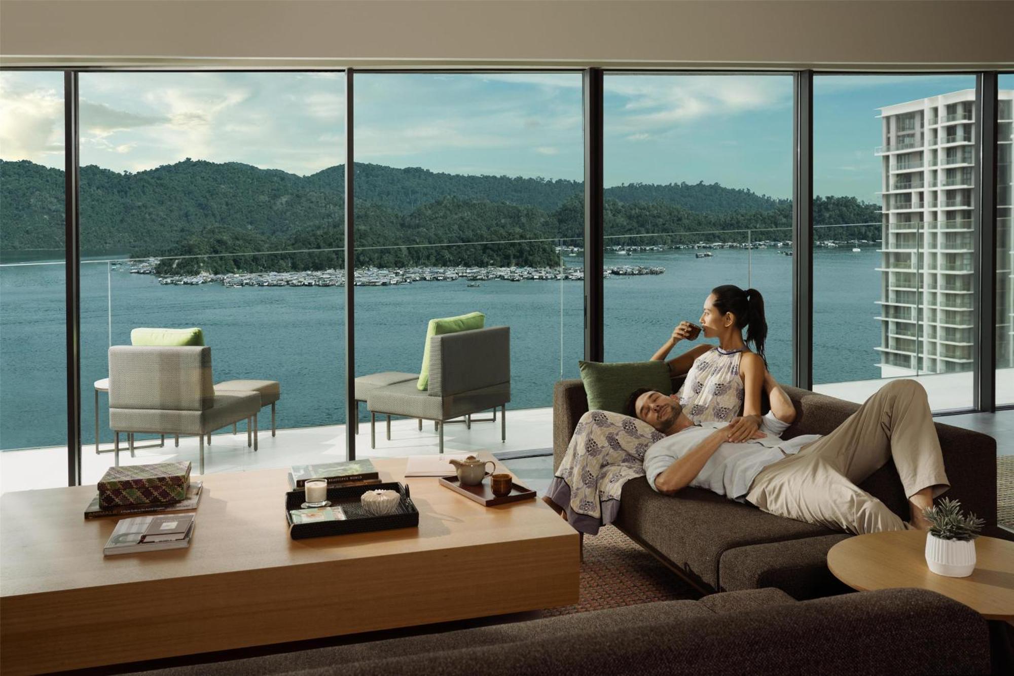 Hyatt Centric Kota Kinabalu Hotel Exterior foto